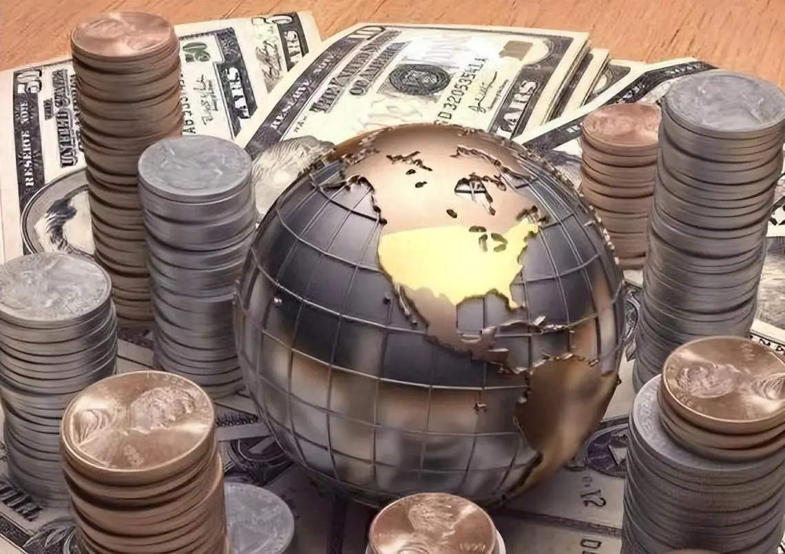 The global economic performance exhibits four major characteristics