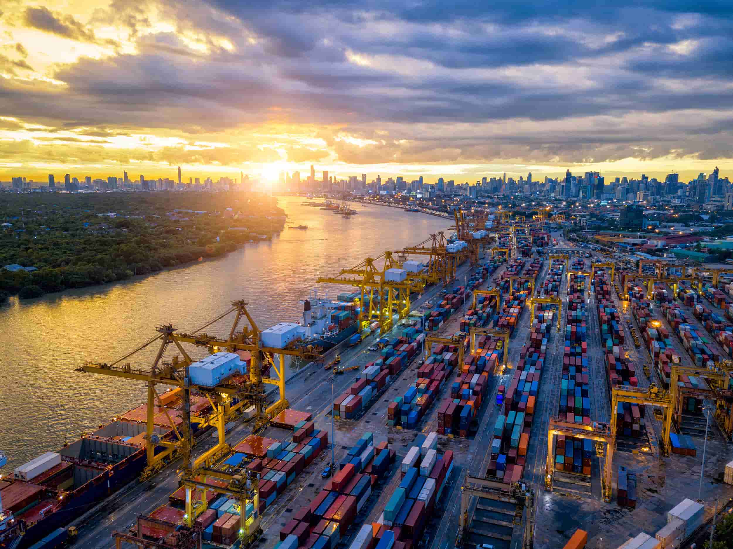 Digital Technology Empowers Global Cross-Border Supply Chain Finance to Solve Financing Difficulties for Small and Medium-Sized Logistics Enterprises (April 2026)